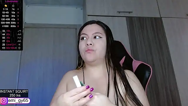 emilyn grey1 online show from March 25, 3:59 pm