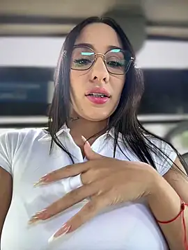   IRIS   online show from October 21, 1:59 pm