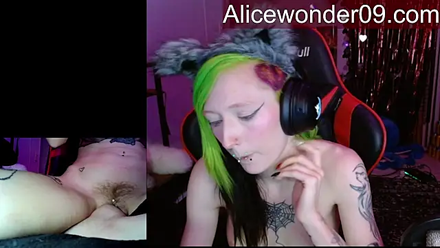 alicewonder09 online show from February 7, 7:12 am