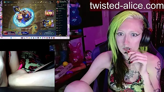 alicewonder09 online show from April 2, 3:15 am