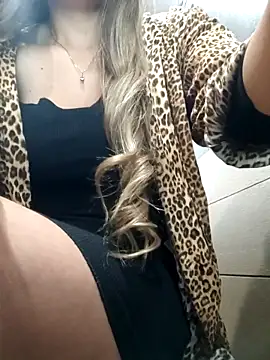 Snapshot of alana_69 chatting on September 11, 7:25 pm alana 69 online show from September 11, 7:25 pm