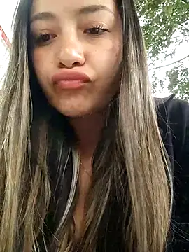 Snapshot of alana_69 chatting on September 12, 7:32 pm alana 69 online show from September 12, 7:32 pm