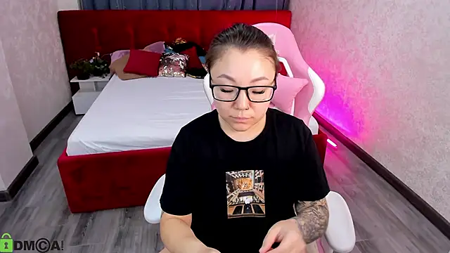 gentle muse online show from March 9, 12:03 am