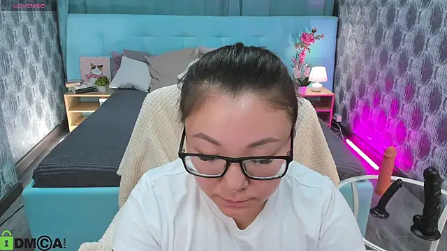 gentle muse online show from April 19, 12:10 am