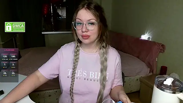 elven dreams  online show from February 8, 7:56 am