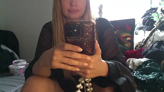 Lisavontease online show from June 7, 3:52 pm