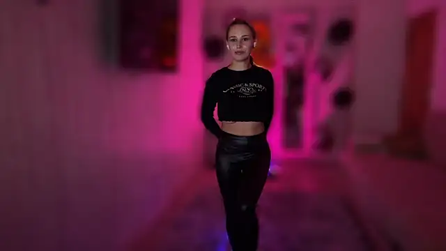 Snapshot of litlle_pie chatting on September 9, 8:08 pm litlle pie online show from September 9, 8:08 pm