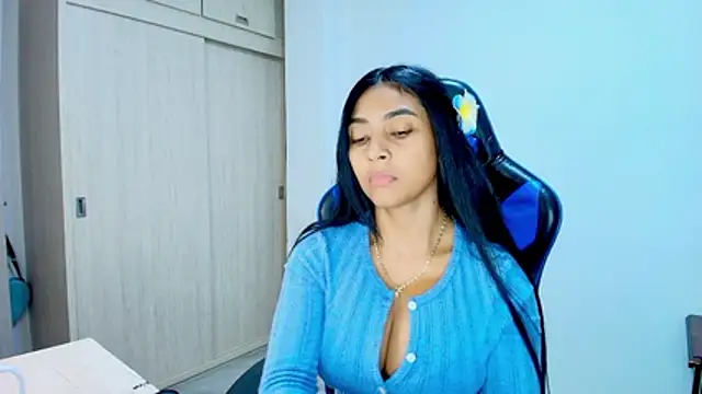 sophiax-x online show from December 19, 9:40 pm