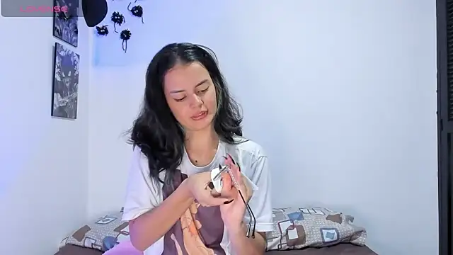 Abby Saenz01 online show from October 6, 6:45 pm