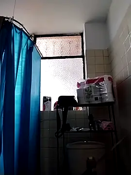 EmmaMelissa0521 online show from February 28, 7:02 pm