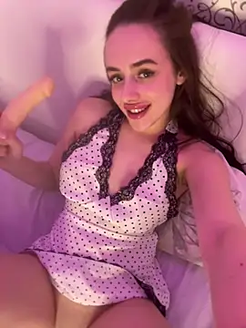 Snapshot of Lisaaan chatting on October 4, 2:22 pm Lisaaan online show from October 4, 2:22 pm