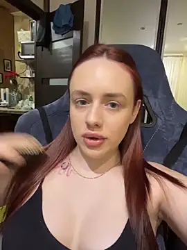 Lisaaan online show from May 22, 6:06 pm