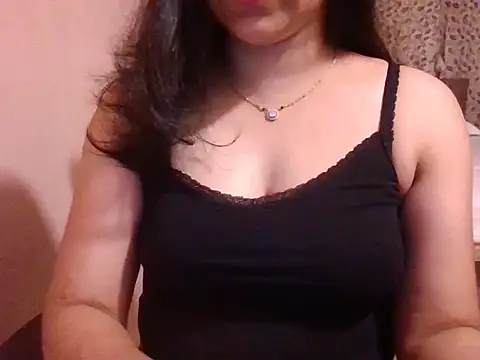 Pinky 4 online show from February 5, 2:09 pm