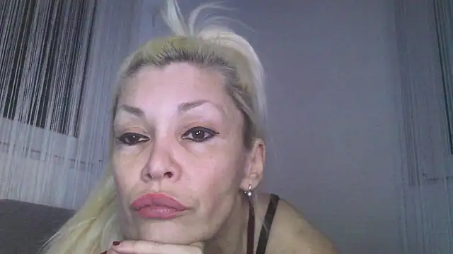 EvaaMina online show from February 21, 7:25 pm