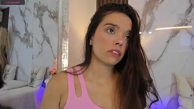 hannahill69 online show from November 6, 5:13 am