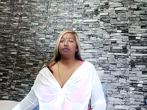 Mammabear 4u online show from February 14, 9:06 pm