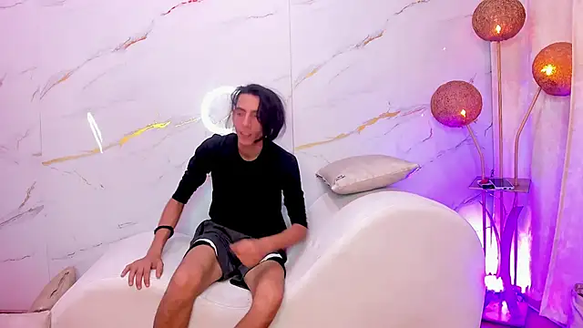 SecretsParty online show from February 21, 7:47 pm