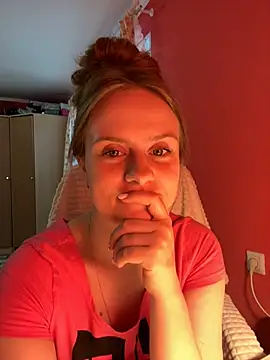 SophiaSweet  online show from March 15, 8:38 am