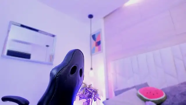 io chie  online show from March 11, 5:00 am