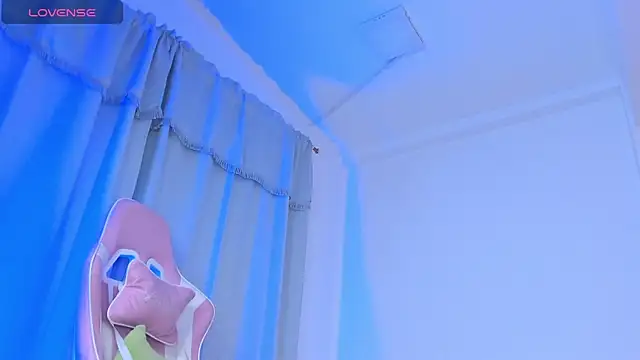 maggie kay online show from April 17, 3:14 pm