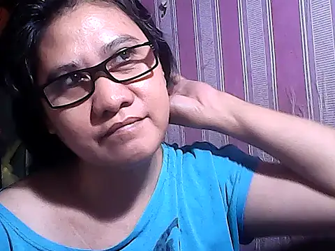 sweetsosie18 online show from October 25, 5:59 am