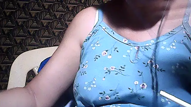 sweetsosie18 online show from March 8, 11:58 am