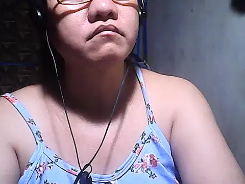 sweetsosie18 online show from February 14, 1:24 pm