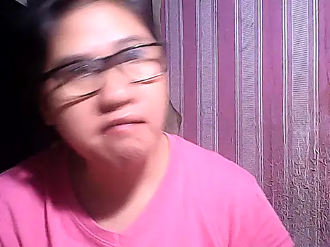 sweetsosie18 online show from November 4, 3:28 pm