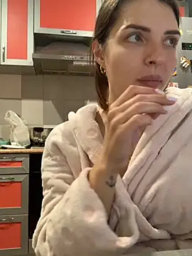 SeducingYoghourt online show from October 27, 3:40 pm