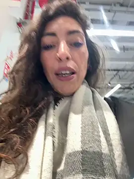 Amani thewolf online show from February 9, 6:10 pm