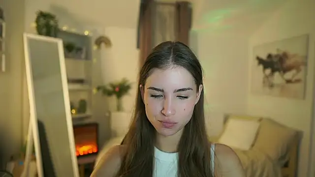Snapshot of Abella_Danger_X chatting on September 30, 9:37 am Abella Danger X online show from September 30, 9:37 am