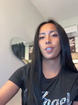 reighnempress online show from April 16, 5:30 am