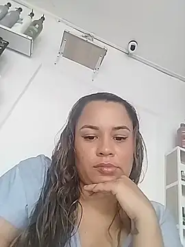LINDAHALLS online show from July 1, 4:50 pm