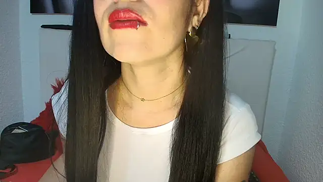 Tania mature online show from February 14, 6:21 pm