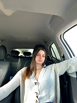 DoriDeluxe66 online show from November 19, 10:37 am