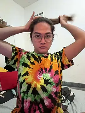 MarieLoveGlamorous online show from February 26, 1:43 pm