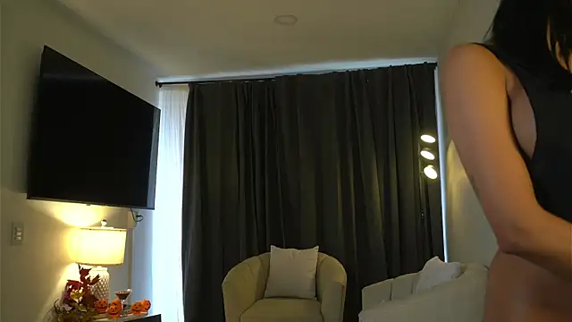 Snapshot of kendall_ruiz chatting on October 17, 10:13 pm kendall ruiz online show from October 17, 10:13 pm