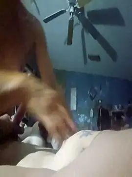 BreakBread974 online show from November 16, 3:41 am