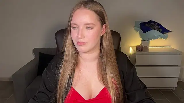 EvaMaddison online show from July 5, 9:42 pm