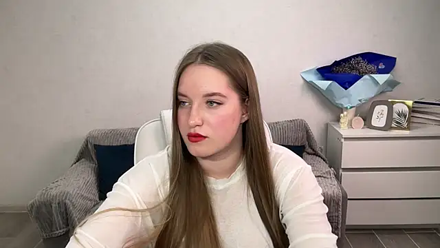 EvaMaddison online show from November 26, 8:32 pm