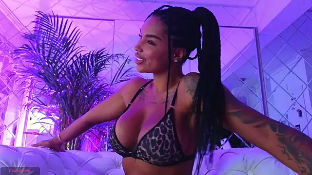 KimiBrown online show from January 8, 3:27 pm