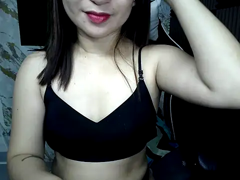 Mia 2022 online show from March 3, 5:52 pm