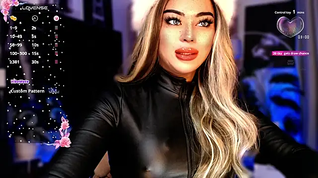 Thalia Cambridge online show from December 3, 10:01 pm