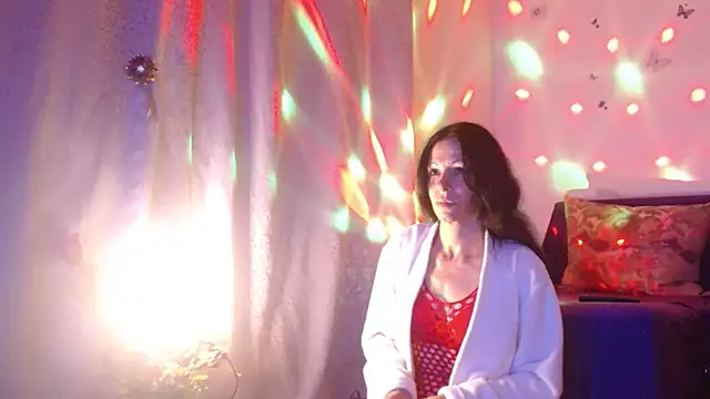 ElysaSun online show from November 6, 10:59 pm