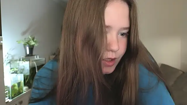 remirann  online show from April 19, 2:50 pm