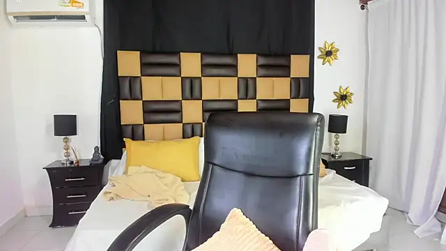 BarbieKano online show from November 26, 1:06 am