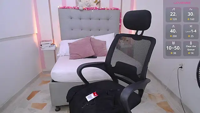 Anthonela love  online show from November 6, 12:55 pm