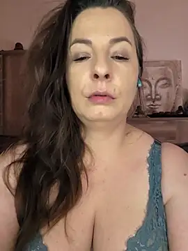 cristalines online show from May 10, 2:19 pm