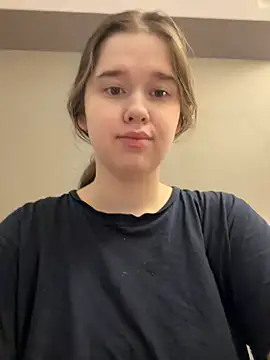 HornyGirlH online show from March 10, 3:10 am