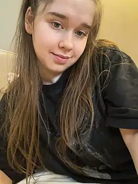 HornyGirlH online show from June 23, 7:50 am